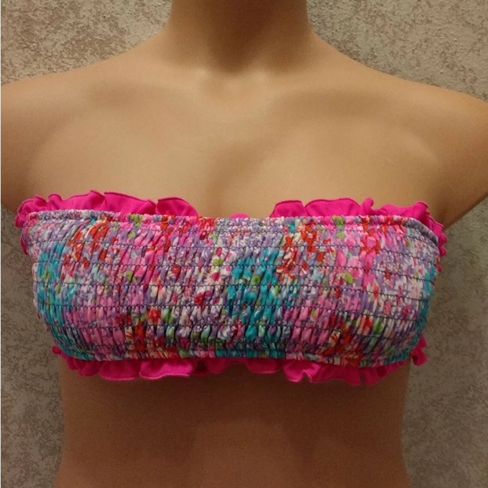 Victoria's Secret Multicolor Ruffled Bikini - Picture 8 of 12